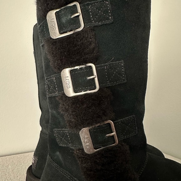 UGG Black TALL BOOT  BLACK US 9 - Picture 9 of 10